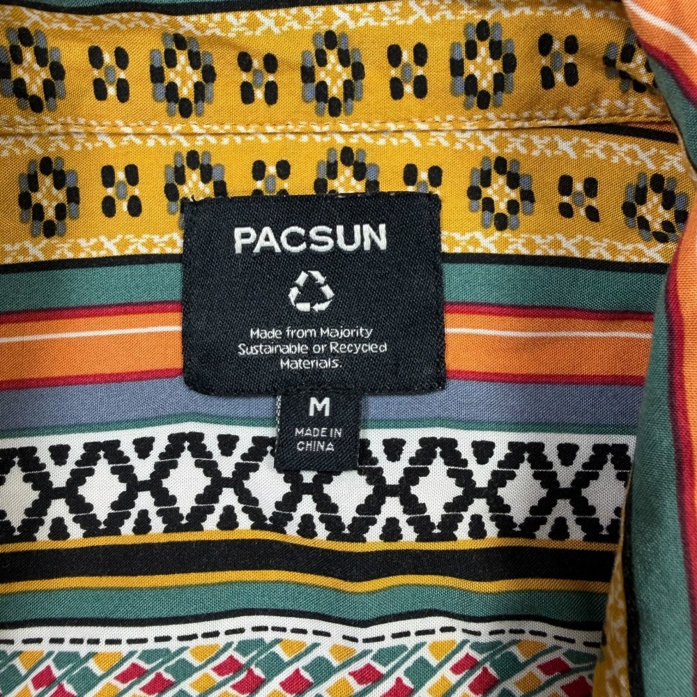 PacSun Camp Shirt Mens Medium Southwestern Aztec Stripe Recycled Rayon Button Up - Picture 4 of 9